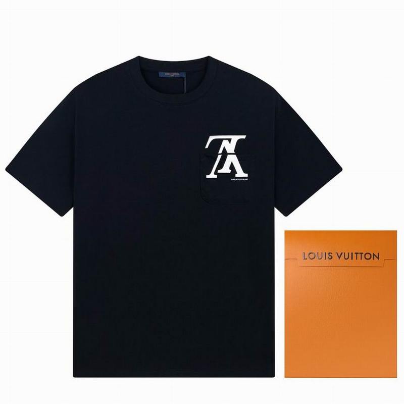 Louis Vuitton Men's T-shirts 929